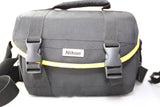 Nikon D D3000 10.2MP DSLR Camera (Kit w/ AF-S DX VR 18-55mm Lens) - EXCELLENT