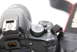 Canon EOS Rebel T2i / EOS 550D 18.0MP DSLR Black Camera Lens & Case - EXCELLENT