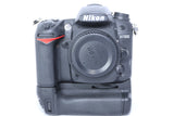 Nikon D7000 16.2MP DSLR Camera - Black with MB-D11 grip & two trays EXCELLENT