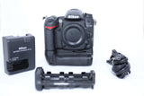 Nikon D7000 16.2MP DSLR Camera - Black with MB-D11 grip & two trays EXCELLENT