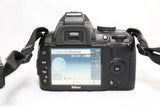 Nikon D3000 10.2MP DSLR Camera w Battery & Charger EXCELLENT