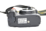 Nikon D3000 10.2MP DSLR Camera w Battery & Charger EXCELLENT